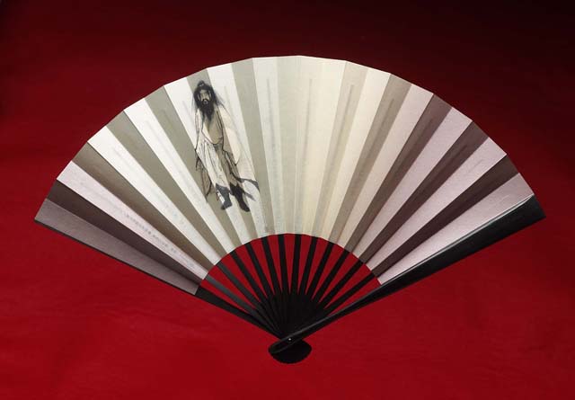 Japanese folding hand fan sensu