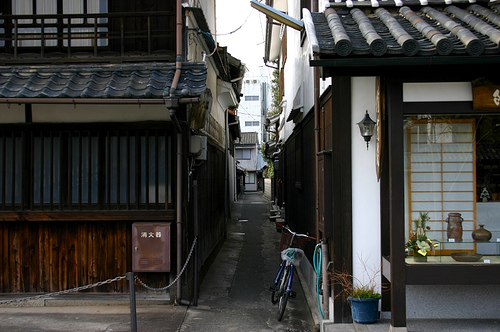 Japanese Alleys