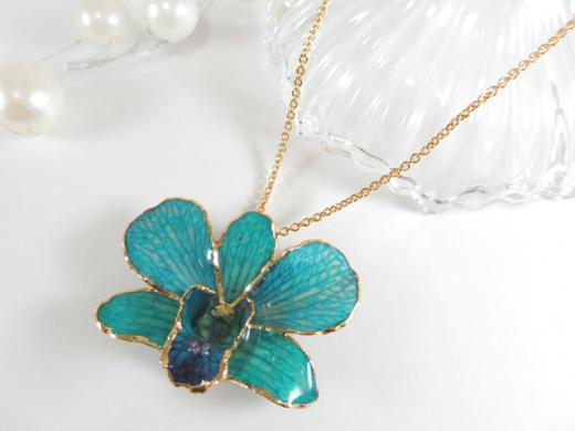 fresh flower pendant light blue