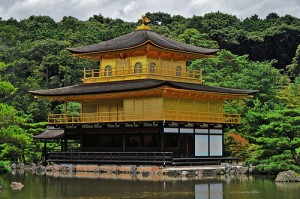 Kinkaku-ji (The Gold Pavilion Temple). "Riddian" some rights reserved. flickr