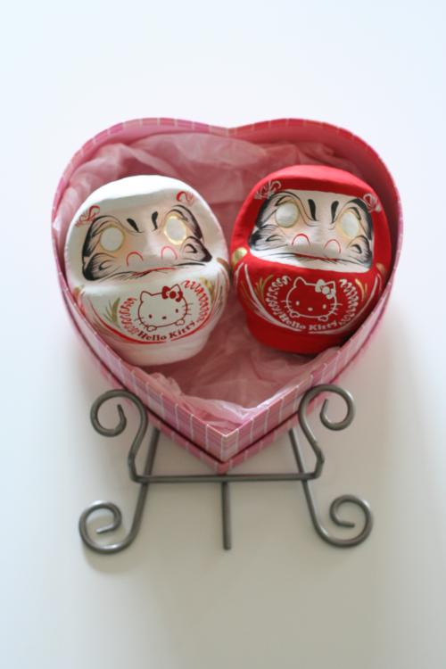 Hello Kitty daruma