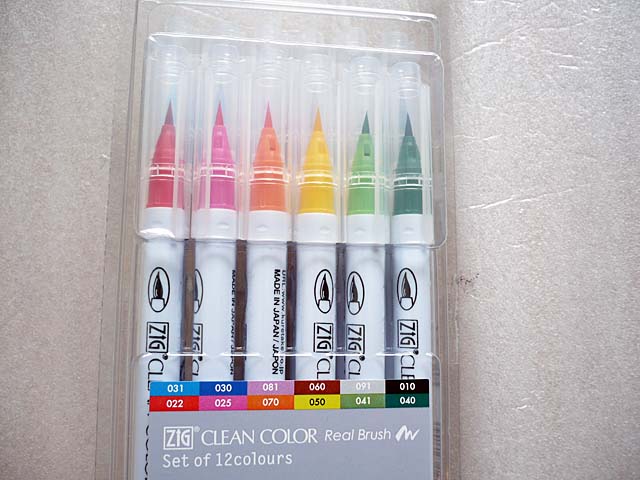 kuretake brush color pens