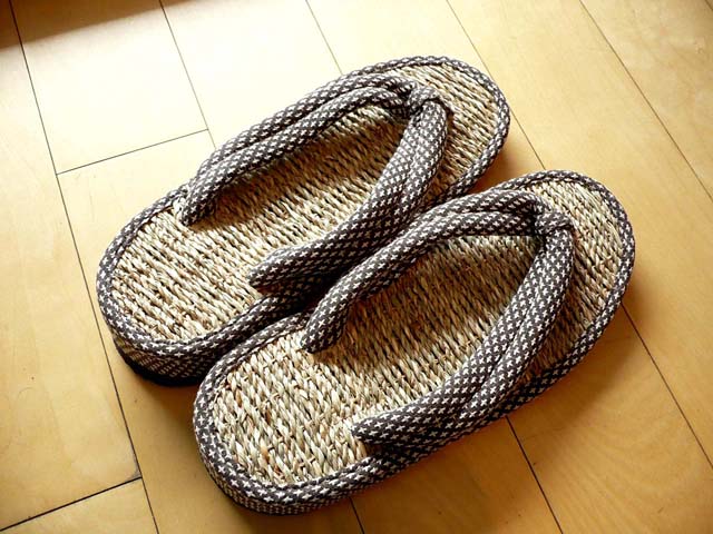 japanese straw slippers